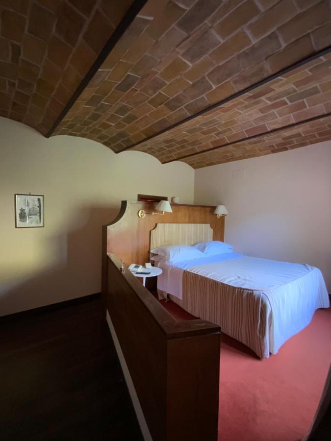 Hotel Gattapone Spoleto Exteriör bild