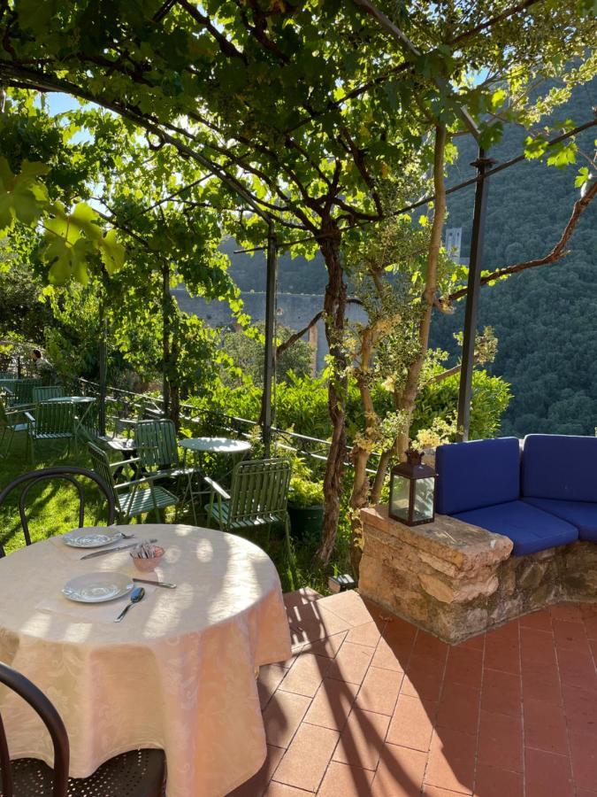 Hotel Gattapone Spoleto Exteriör bild
