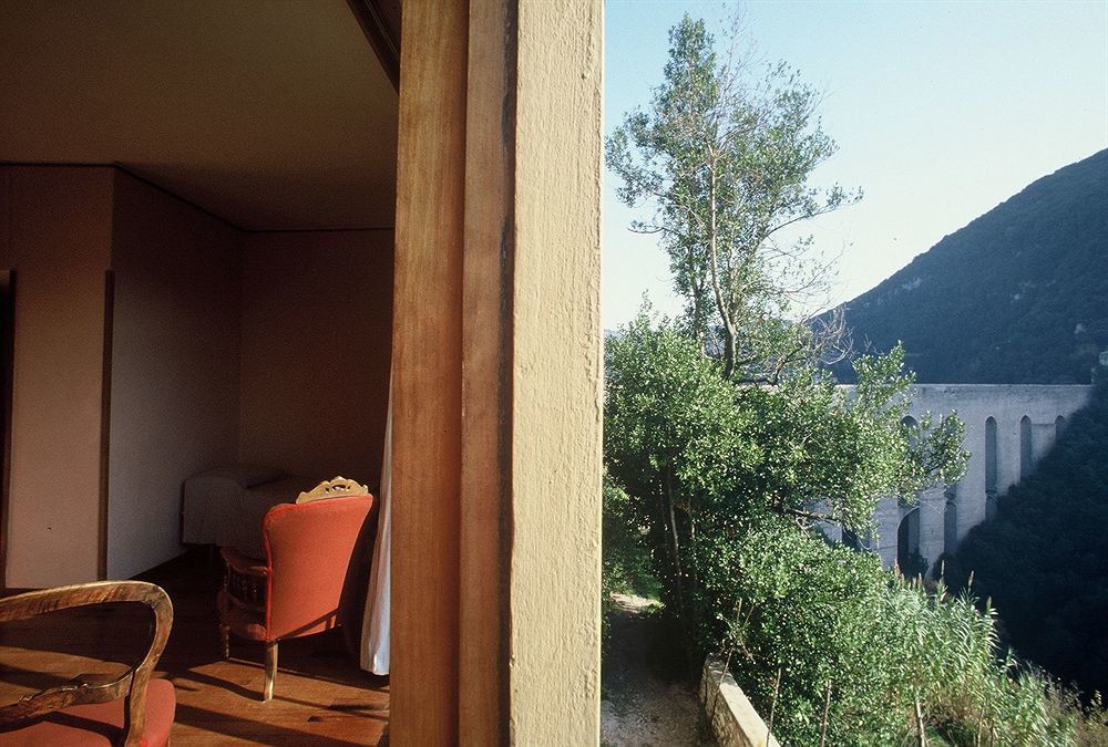 Hotel Gattapone Spoleto Exteriör bild
