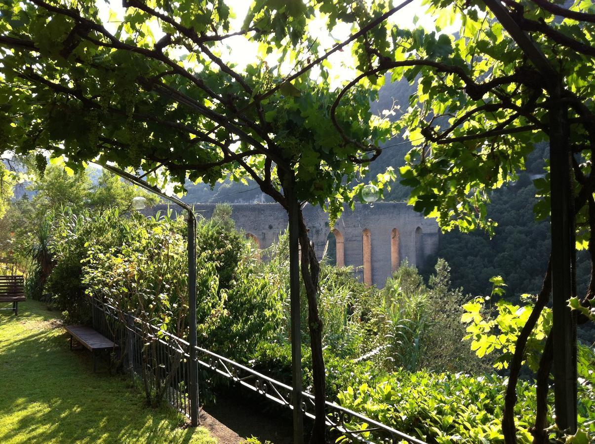 Hotel Gattapone Spoleto Exteriör bild