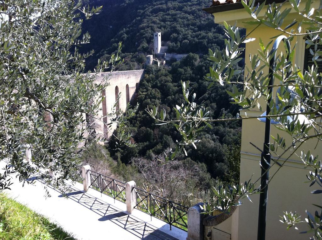 Hotel Gattapone Spoleto Exteriör bild